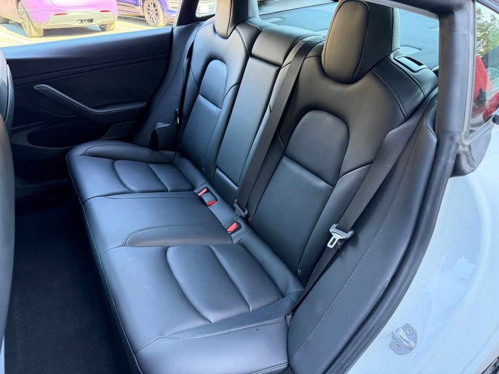 Used 2021 Tesla Model 3 Standard Range Plus image 30