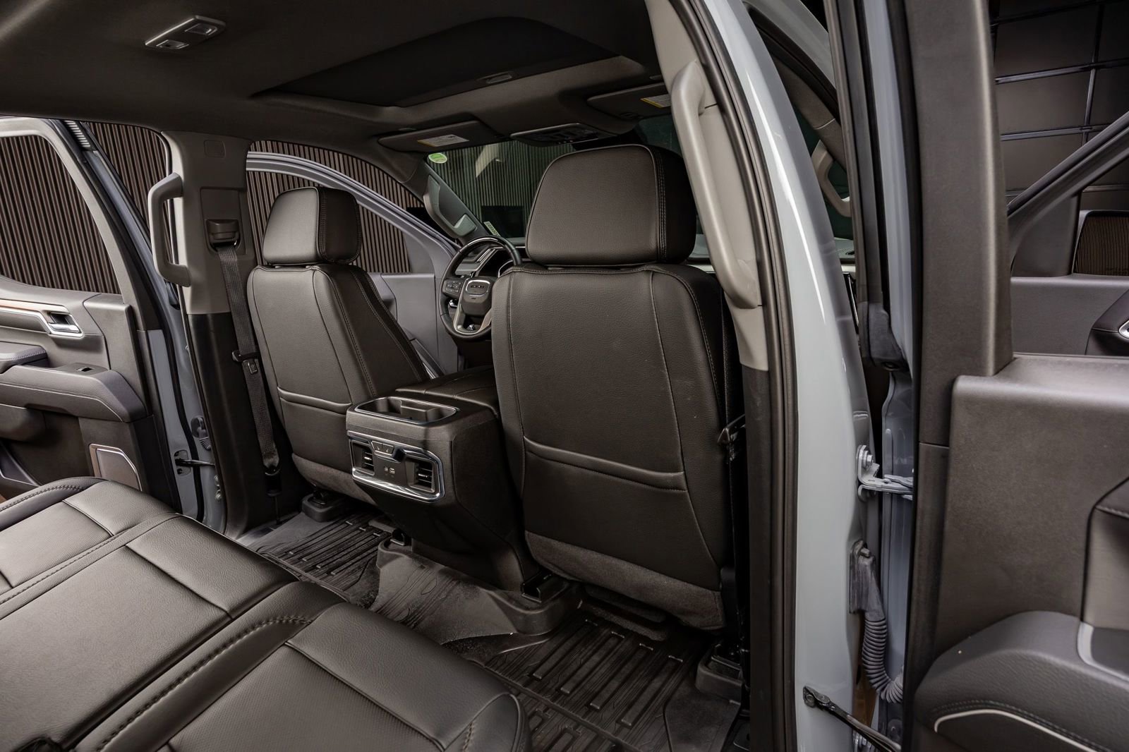 Used 2025 GMC Sierra 1500 Denali w/ Technology Package image 32