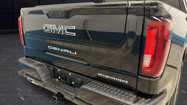 Used 2025 GMC Sierra 1500 Denali Ultimate AWD/4WD image 41