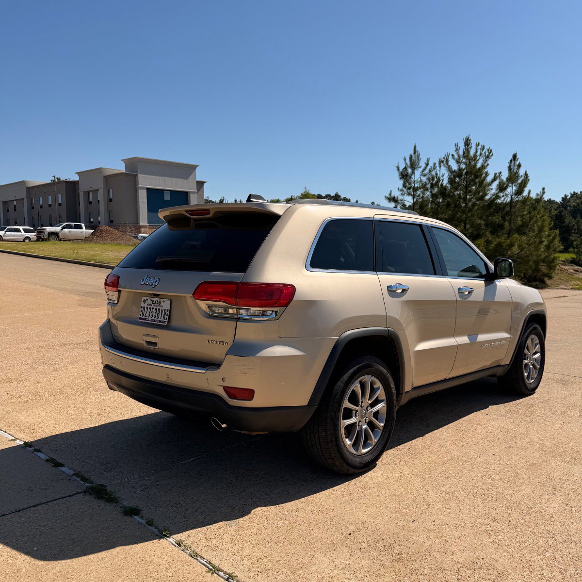 Used 2015 Jeep Grand Cherokee Limited RWD image 5