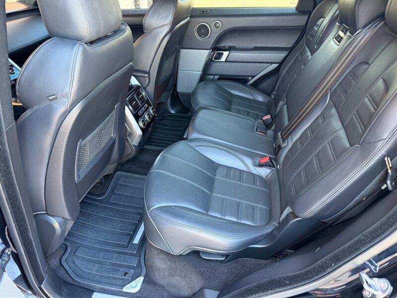 Used 2017 Land Rover Range Rover Sport HSE Dynamic AWD/4WD image 11