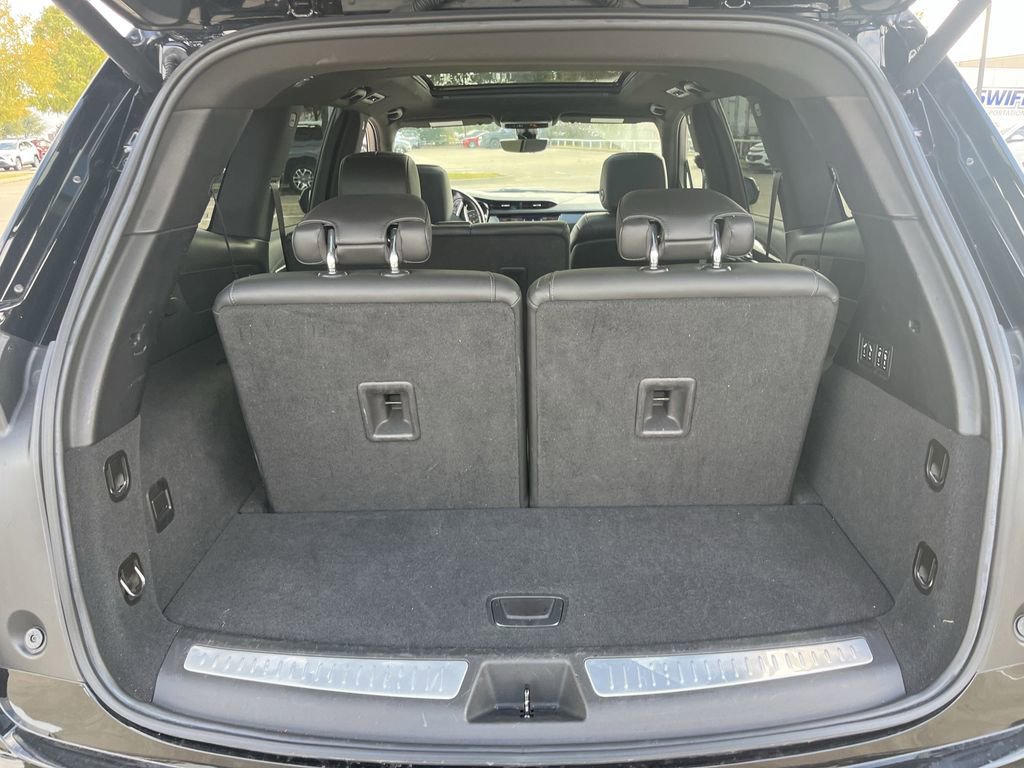 Used 2022 Cadillac XT6 Sport w/ Technology Package image 35