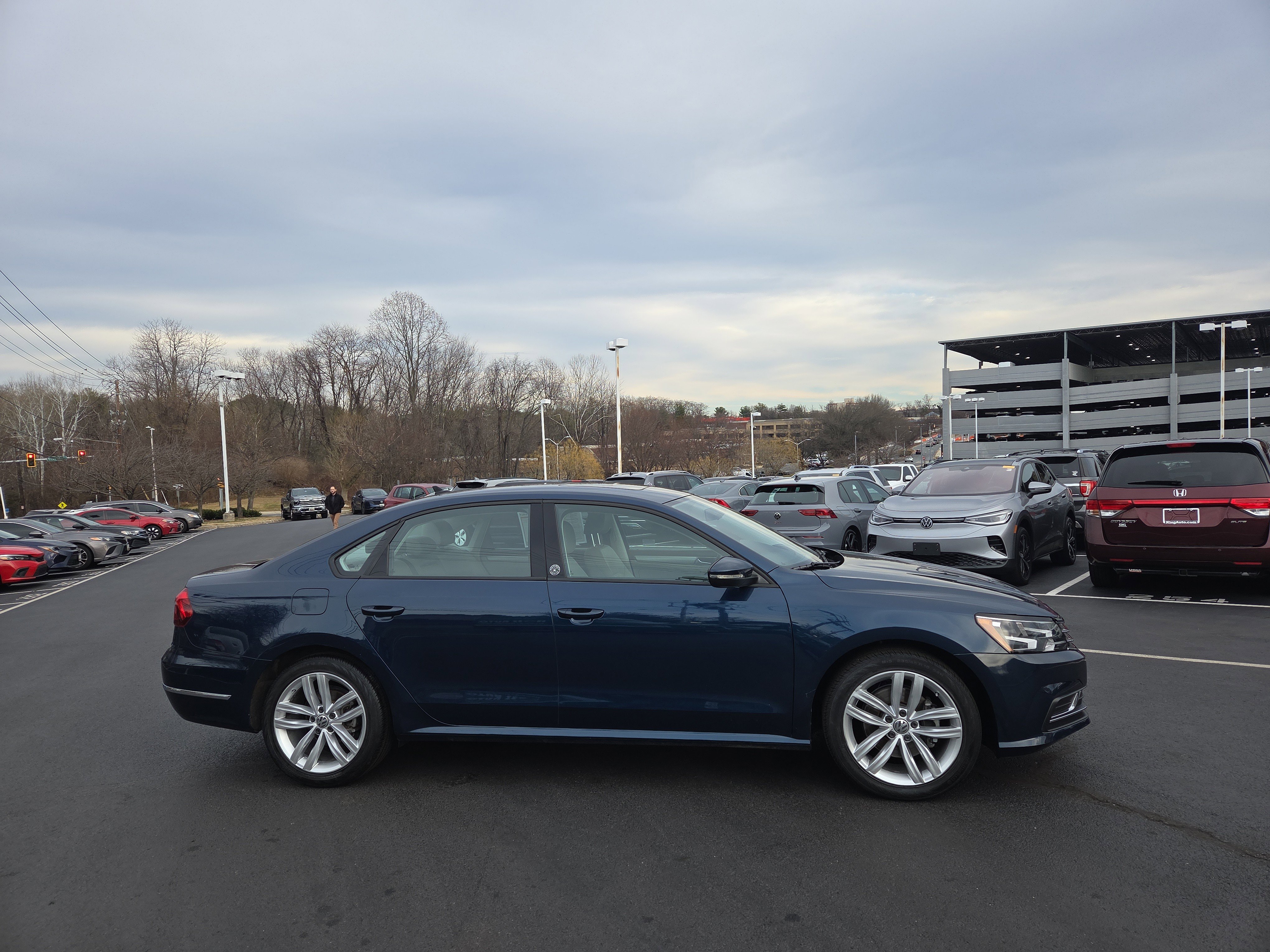 Used 2019 Volkswagen Passat 2.0T Wolfsburg video 2