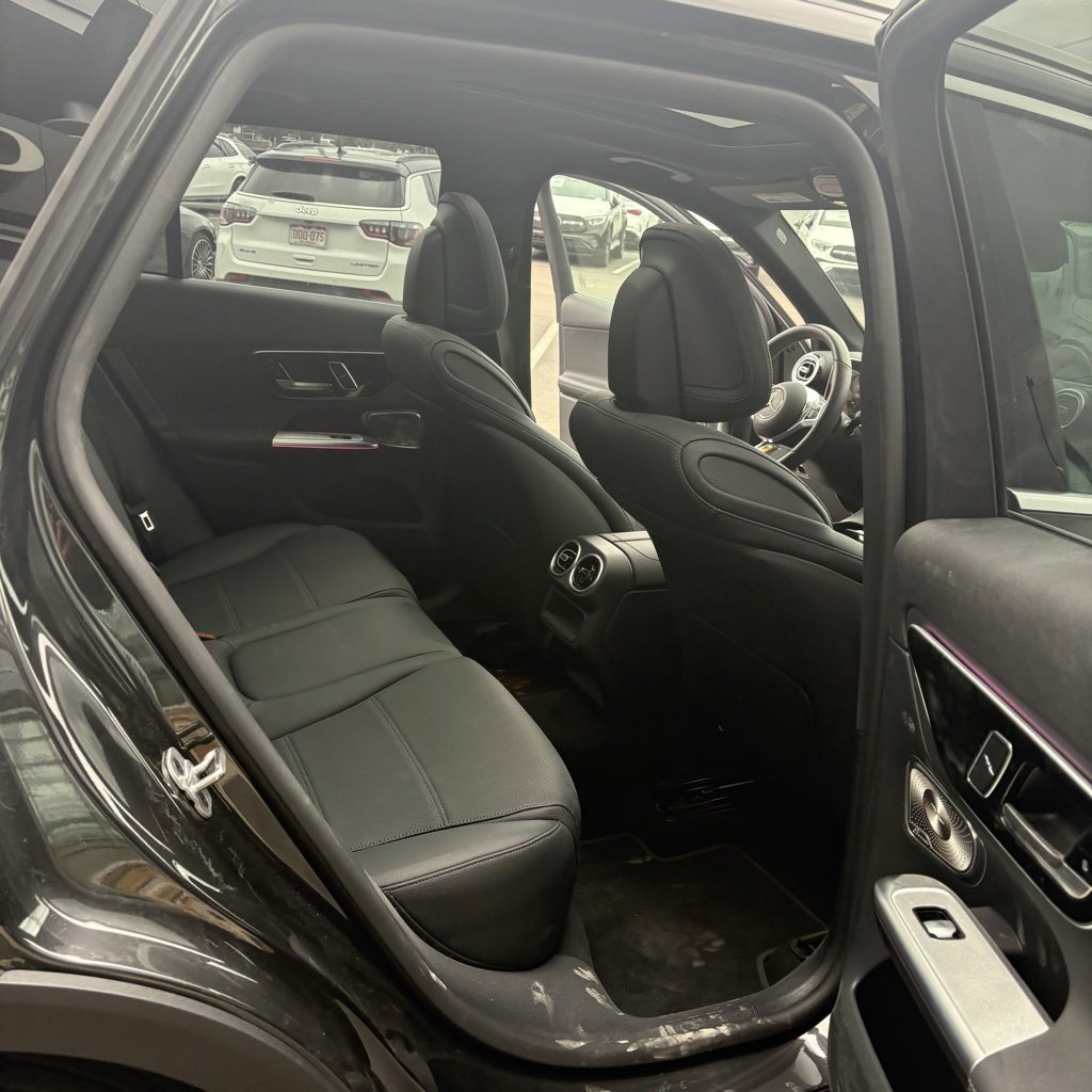 Certified 2025 Mercedes-Benz GLC 300 GLC 300 image 18