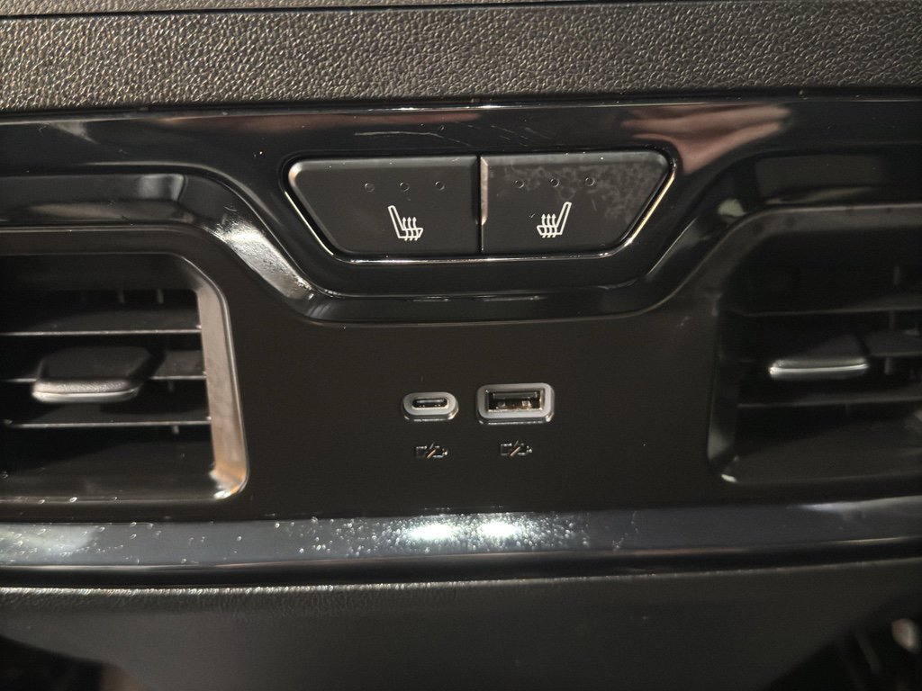 Used 2025 GMC Sierra 1500 AT4 w/ AT4 Premium Package image 15