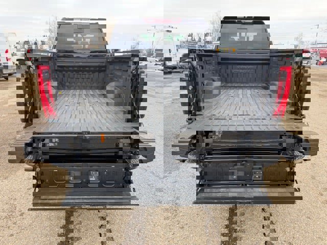 Used 2024 GMC Sierra 3500 Denali Ultimate image 28