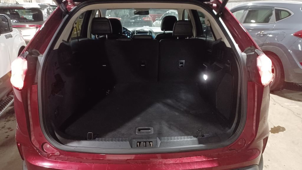 Used 2019 Ford Edge Titanium w/ Cold Weather Package image 8