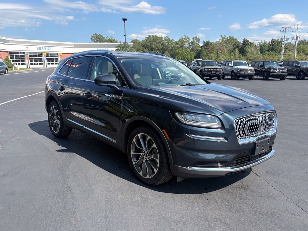 Used 2023 Lincoln Nautilus Reserve w/ Luxury Package AWD/4WD image 7
