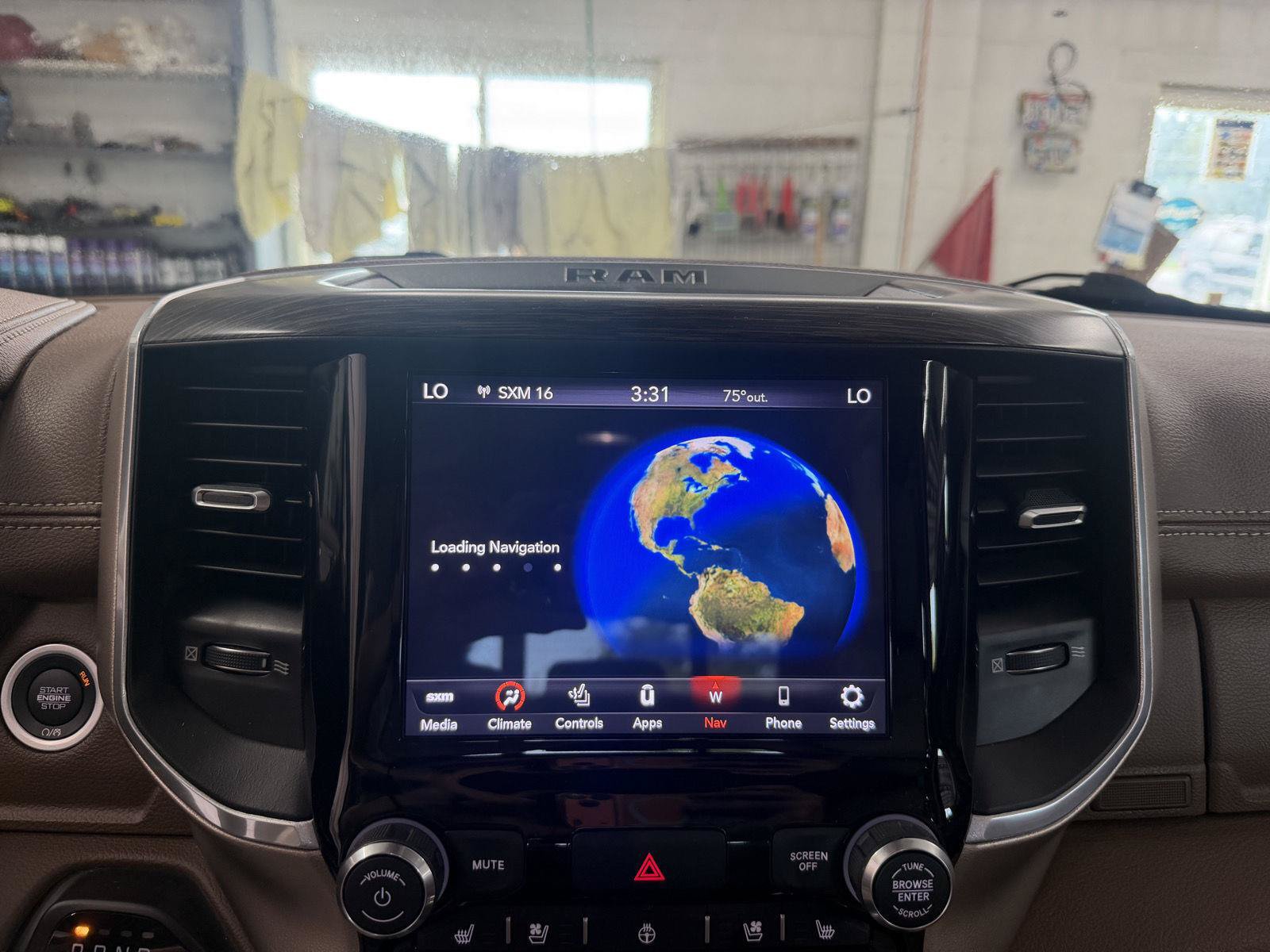 Used 2020 RAM 1500 Laramie RWD image 19