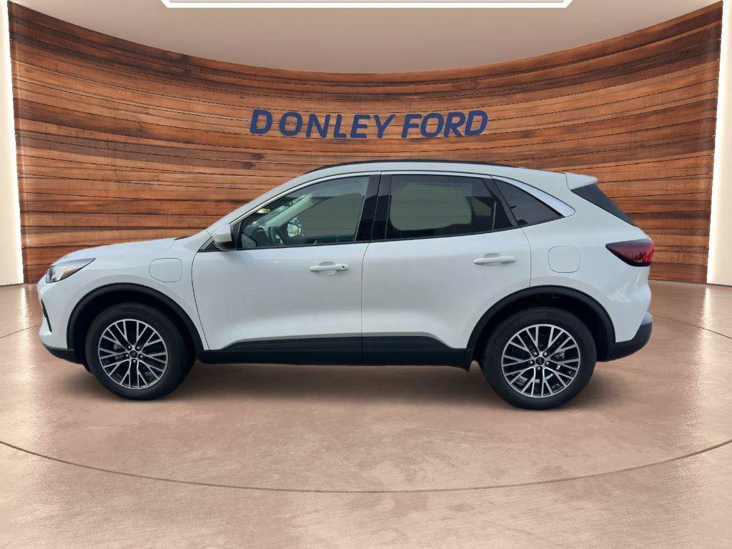 New 2024 Ford Escape SE FWD image 2