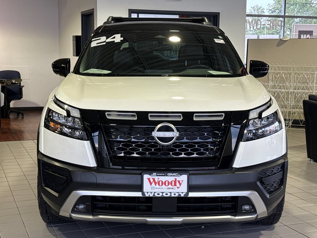 Used 2024 Nissan Pathfinder Rock Creek AWD/4WD image 4