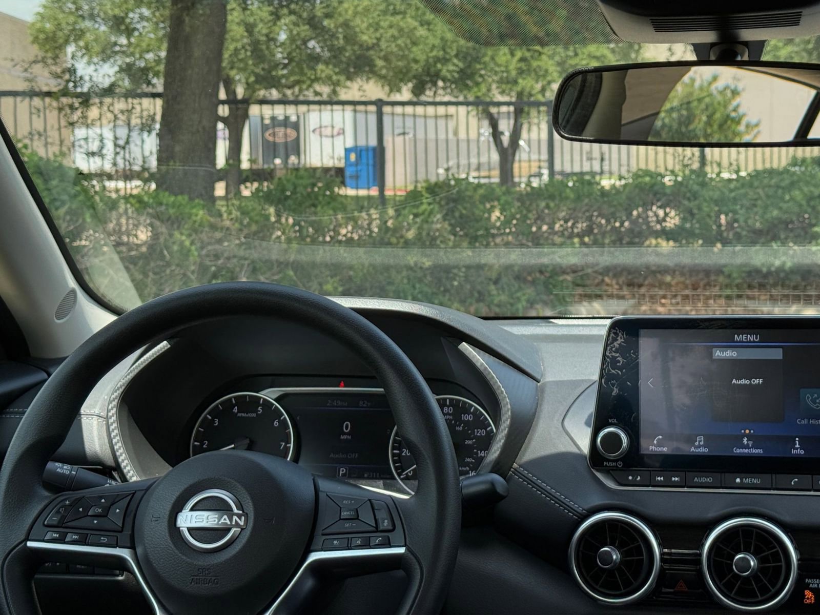 Used 2025 Nissan Sentra SV FWD image 34