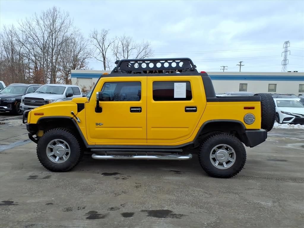 Used 2005 HUMMER H2 SUT w/ Preferred Equipment Group AWD/4WD image 2