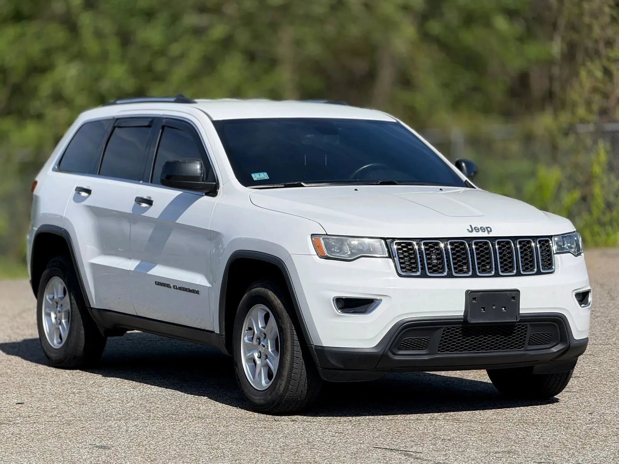Used 2017 Jeep Grand Cherokee Laredo w/ Quick Order Package 23E