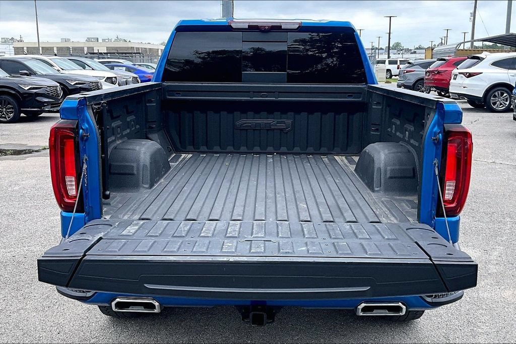 Used 2023 GMC Sierra 1500 AT4 w/ Technology Package AWD/4WD image 37