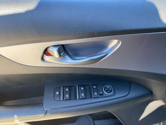 Used 2022 Kia Forte LXS FWD image 23