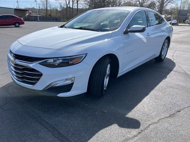 Used 2024 Chevrolet Malibu LS image 3
