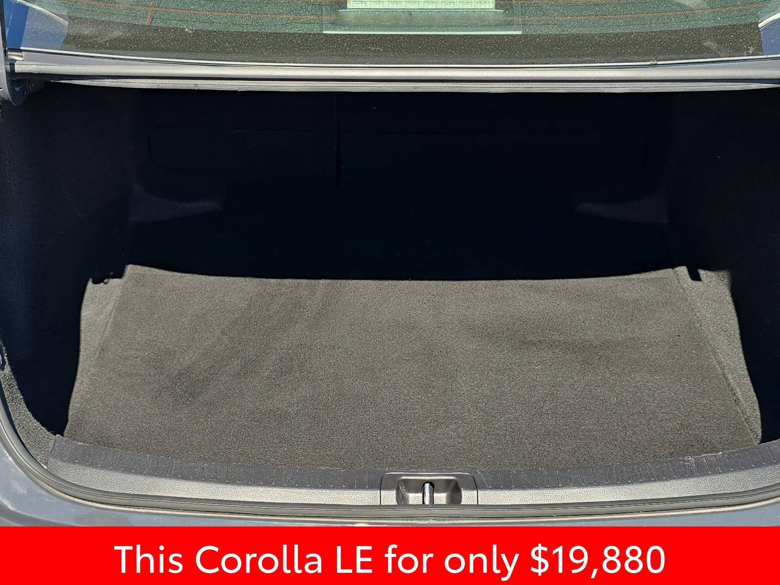 Used 2024 Toyota Corolla LE FWD image 18