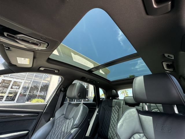 Used 2023 Audi SQ5 Prestige AWD/4WD image 29