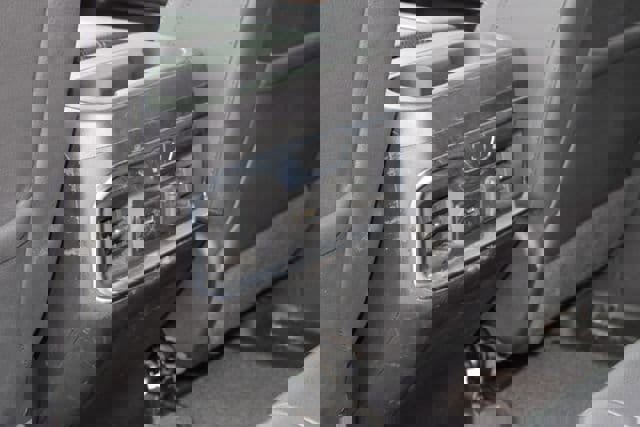 Used 2021 GMC Sierra 2500 Denali w/ Denali Black Diamond Edition image 19