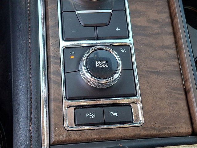 Used 2018 Ford Expedition Max Platinum image 25