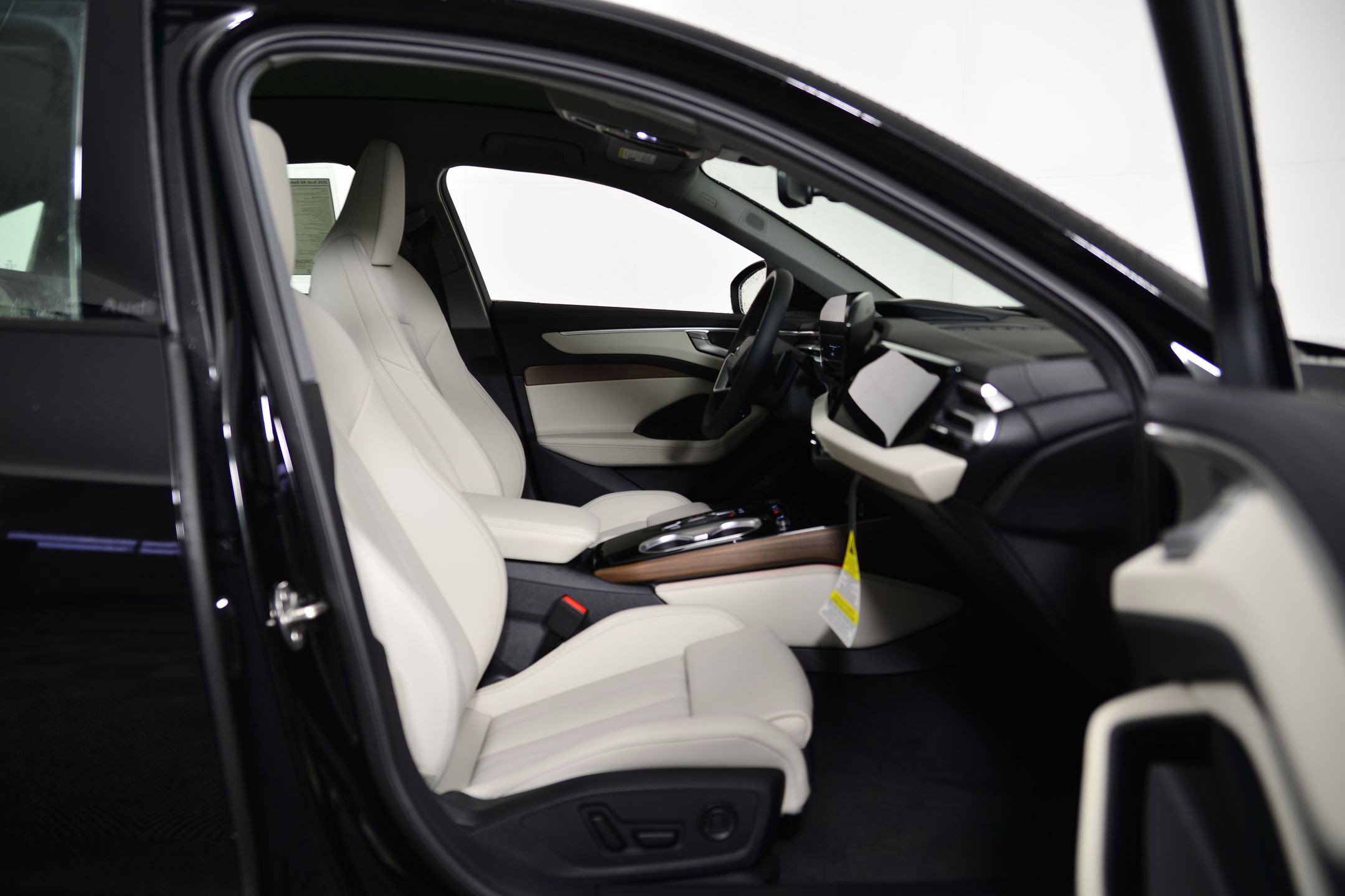 New 2026 Audi A6 Premium Plus image 18