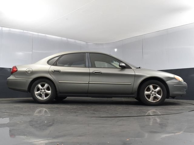 Used 2002 Ford Taurus SES FWD image 18