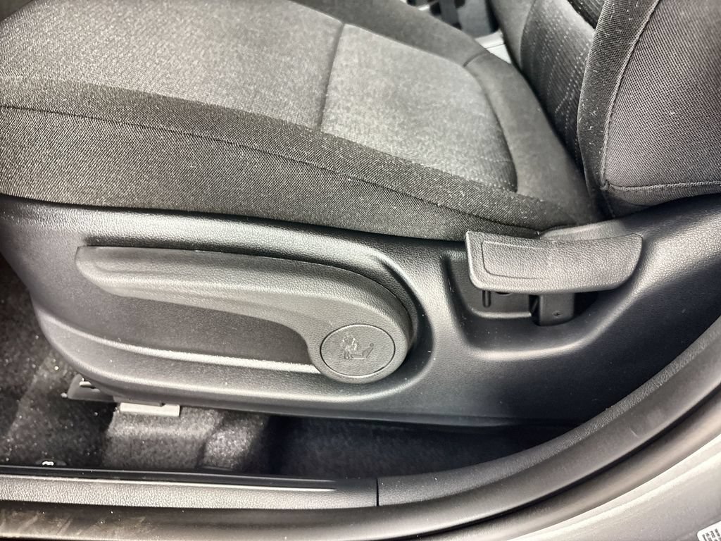 New 2026 Hyundai Venue SE FWD image 14