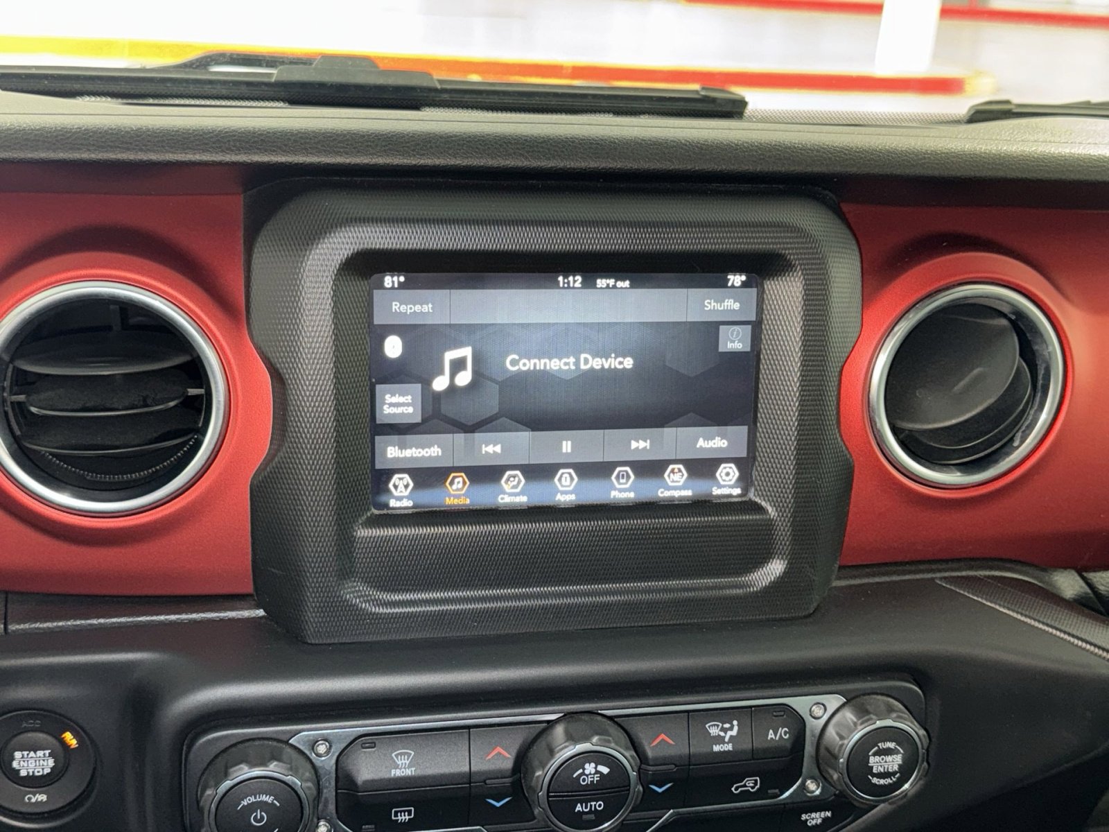 Used 2019 Jeep Wrangler Unlimited Rubicon w/ Dual Top Group AWD/4WD image 18