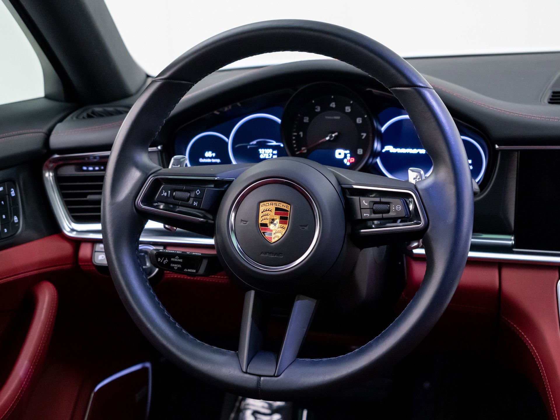 Certified 2022 Porsche Panamera 4 Platinum Edition AWD/4WD image 12