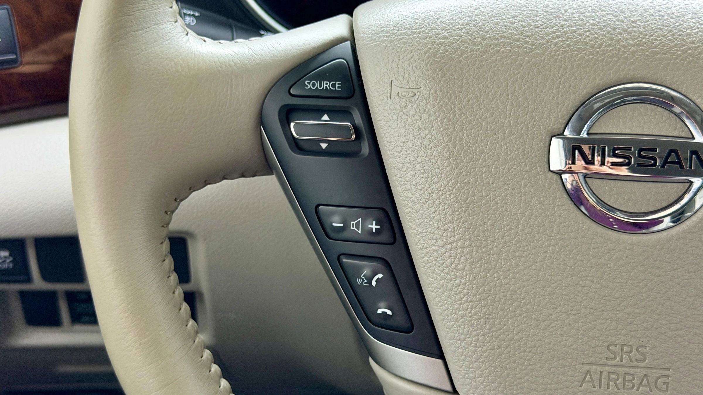 Used 2013 Nissan Quest SL w/ Value Cargo Pkg image 17