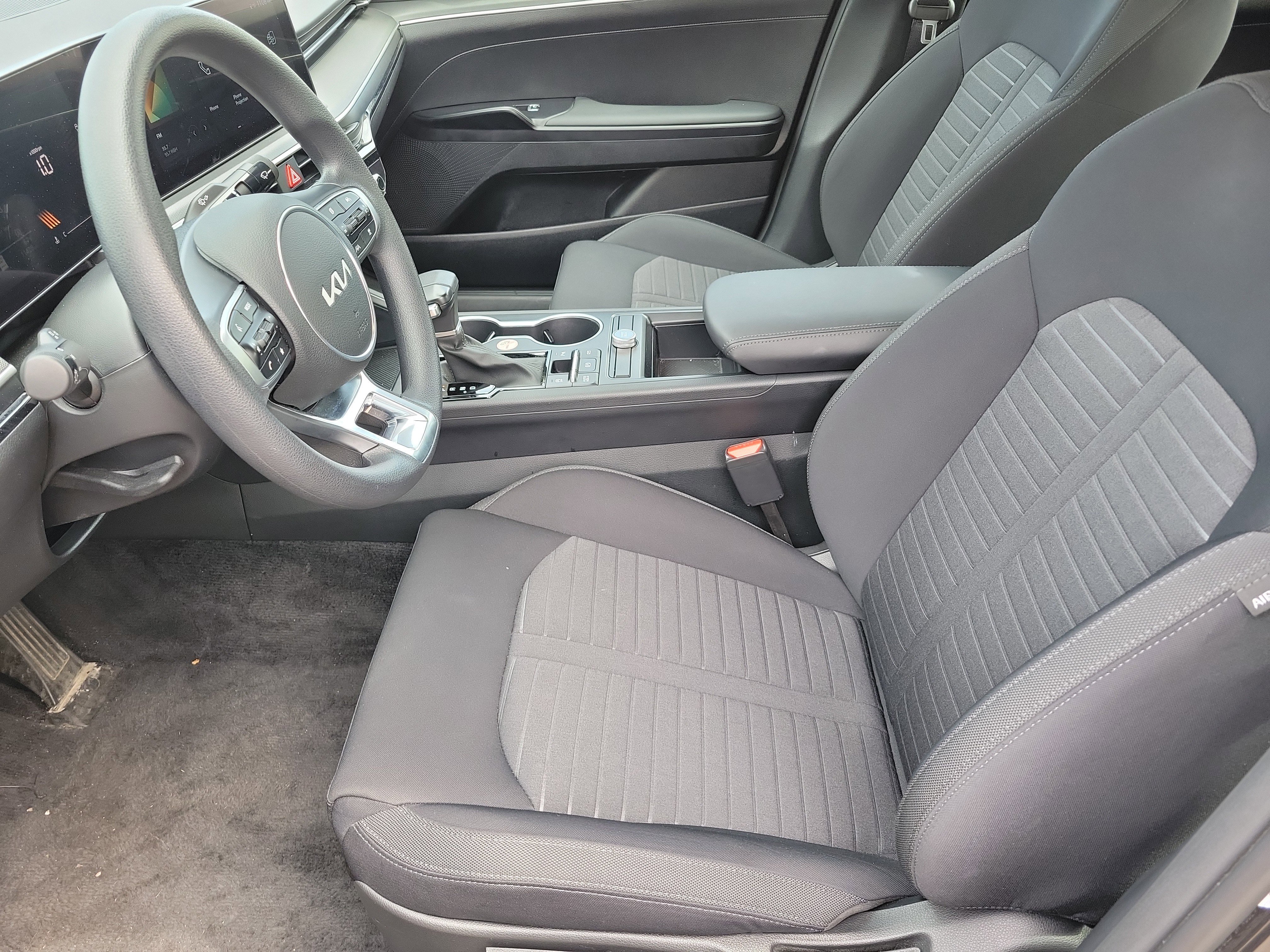 Used 2026 Kia K5 LXS FWD image 3