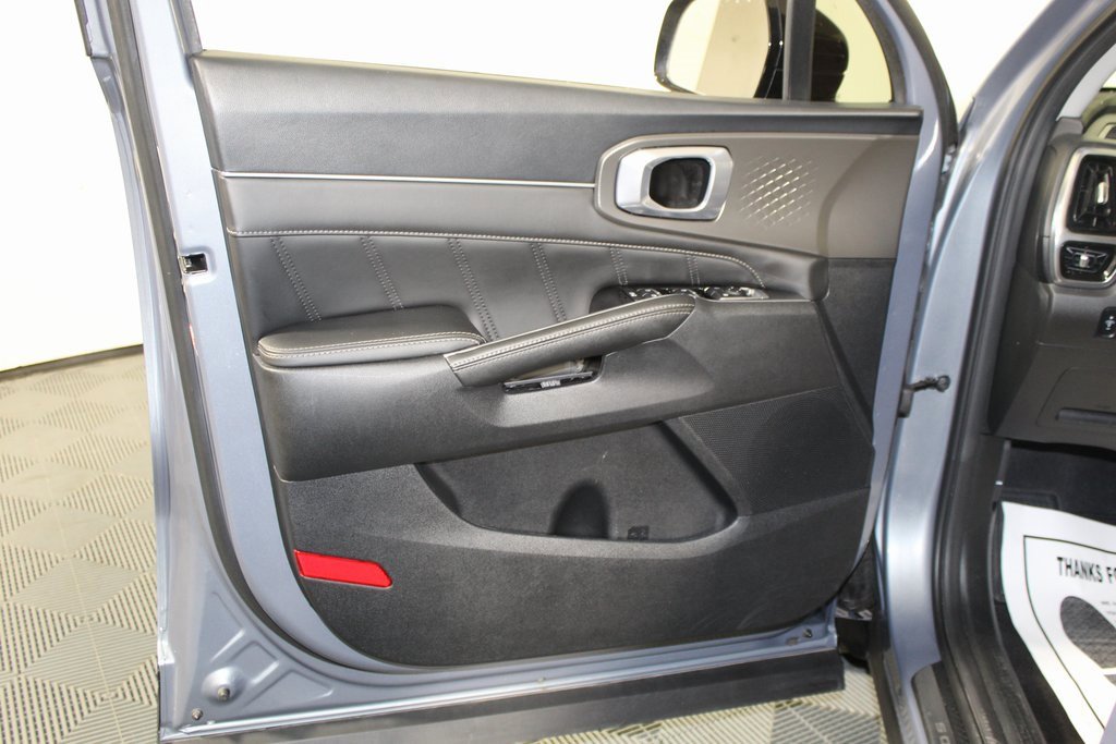 Used 2023 Kia Sorento SX image 20