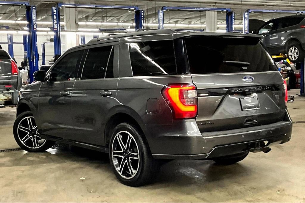 Used 2019 Ford Expedition Limited w/ Equipment Group 303A image 4