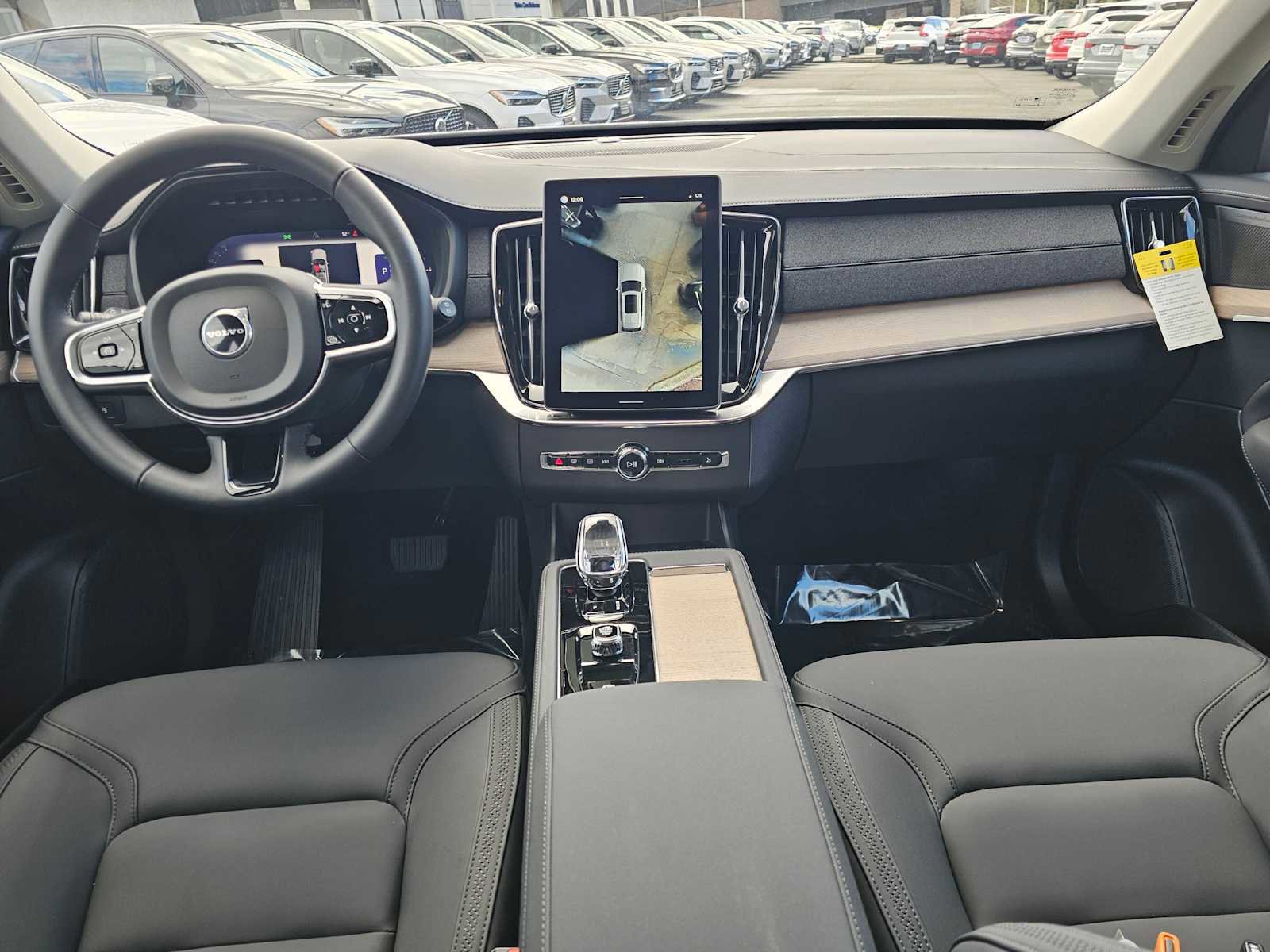 Used 2025 Volvo XC90 T8 Plus w/ Protection Package Premier image 19