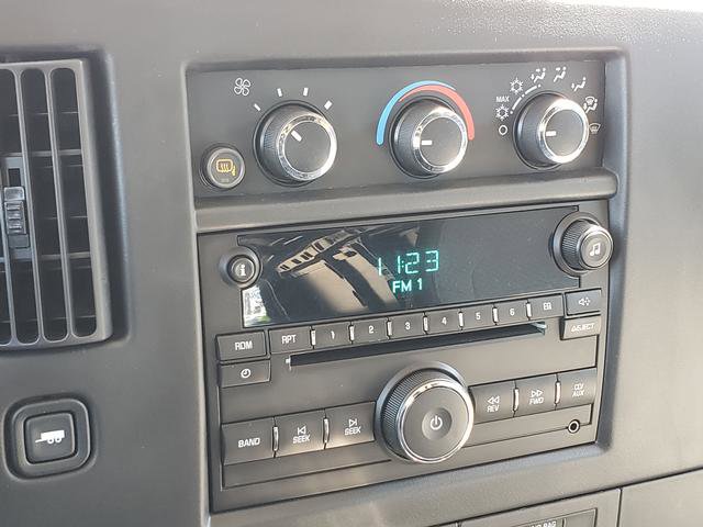 Used 2014 Chevrolet Express 1500 RWD image 22