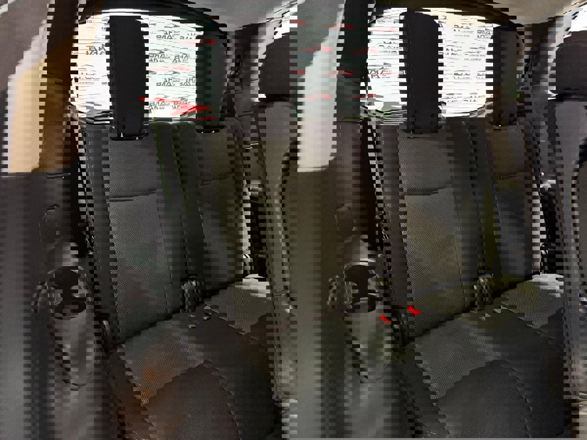 Used 2019 Nissan Pathfinder SV image 42