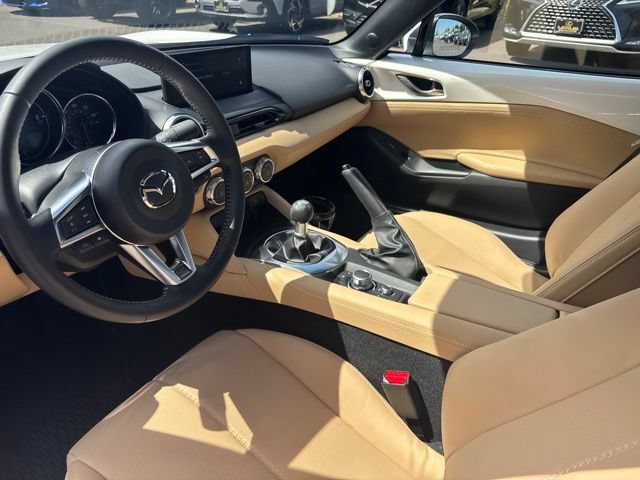 Used 2025 MAZDA MX-5 Miata Grand Touring w/ Appearance Package RWD image 14