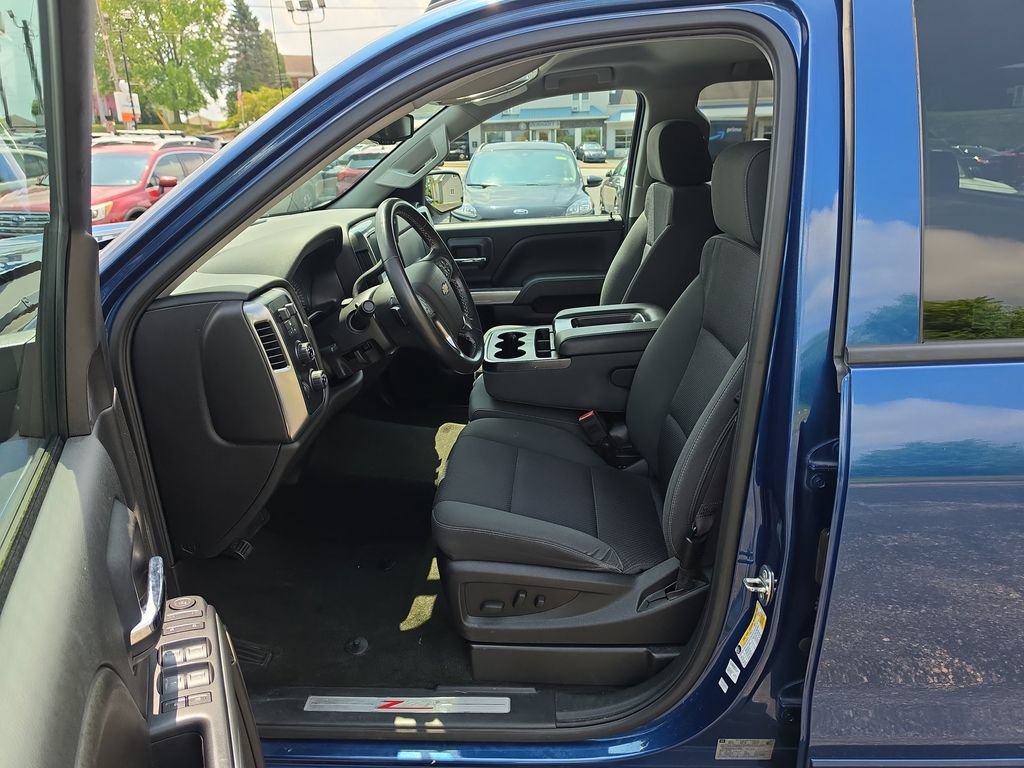 Used 2016 Chevrolet Silverado 1500 LT w/ All Star Edition AWD/4WD image 9