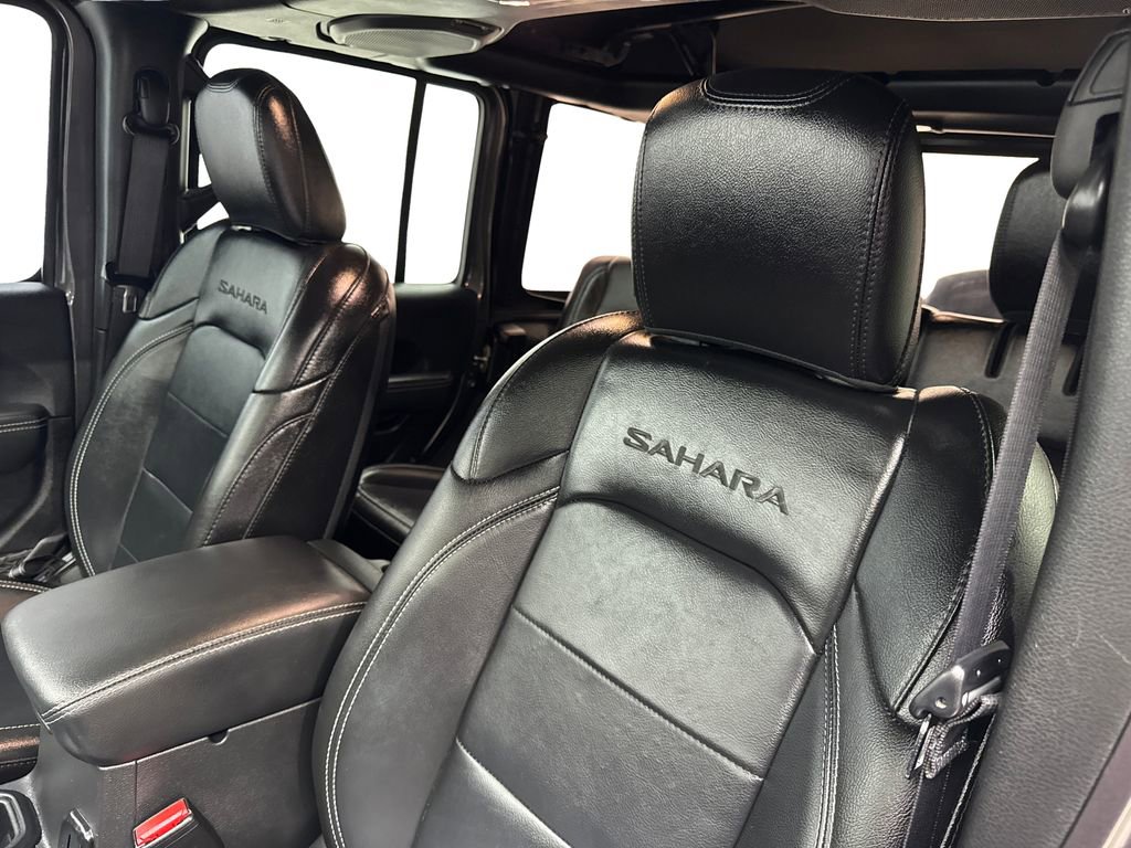 Used 2022 Jeep Wrangler Unlimited Sahara w/ Cold Weather Group image 27