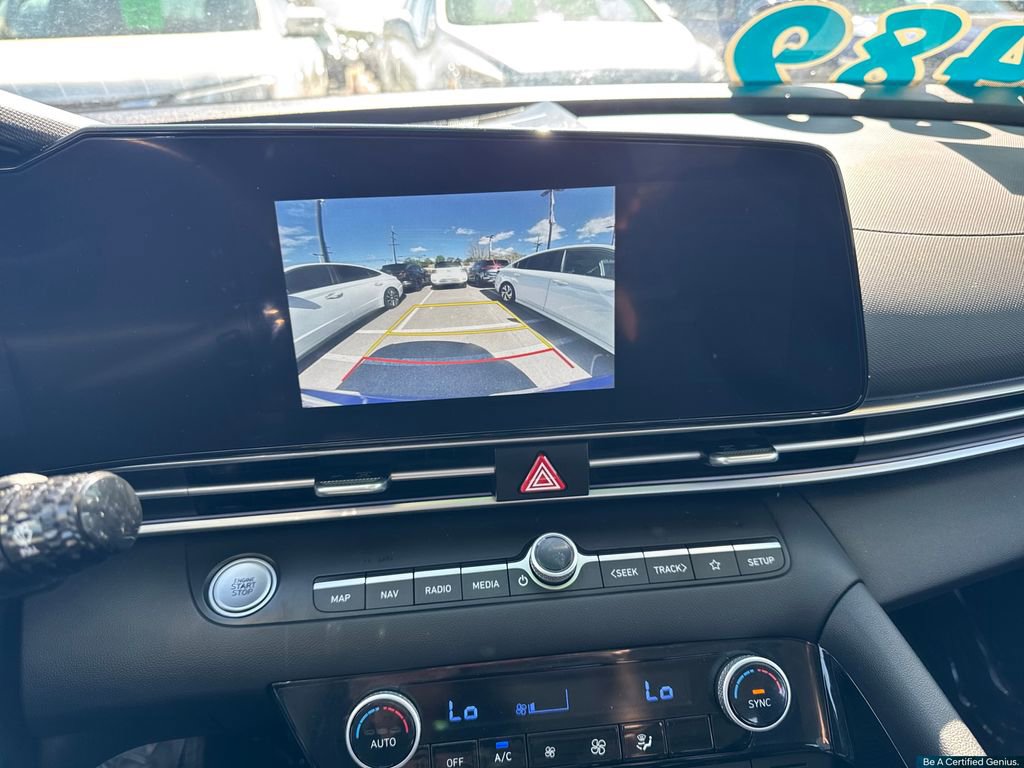 Certified 2025 Hyundai Elantra SEL FWD image 42