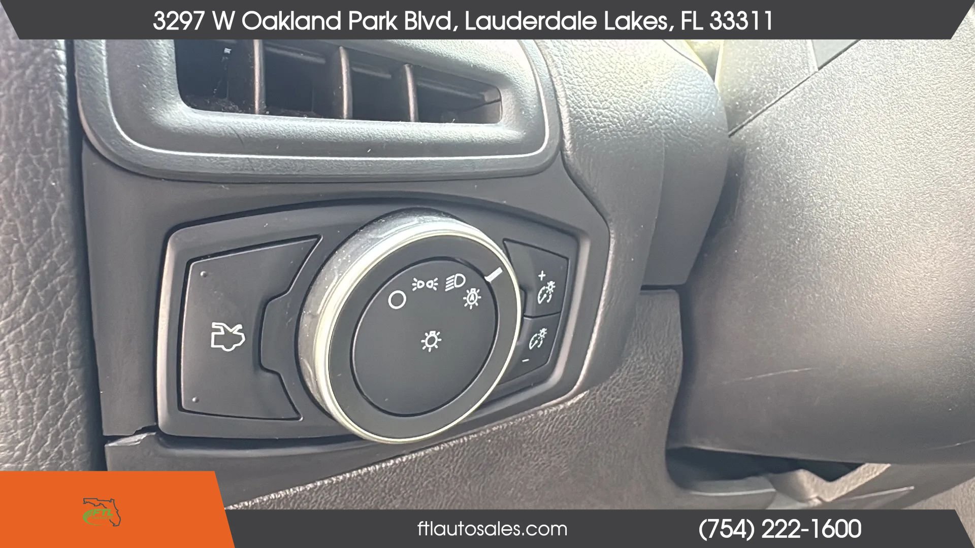 Used 2018 Ford Focus SE FWD image 49
