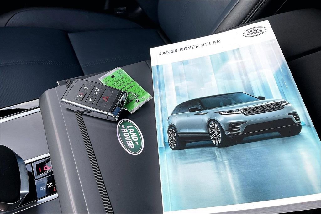 Certified 2025 Land Rover Range Rover Velar Dynamic SE image 35