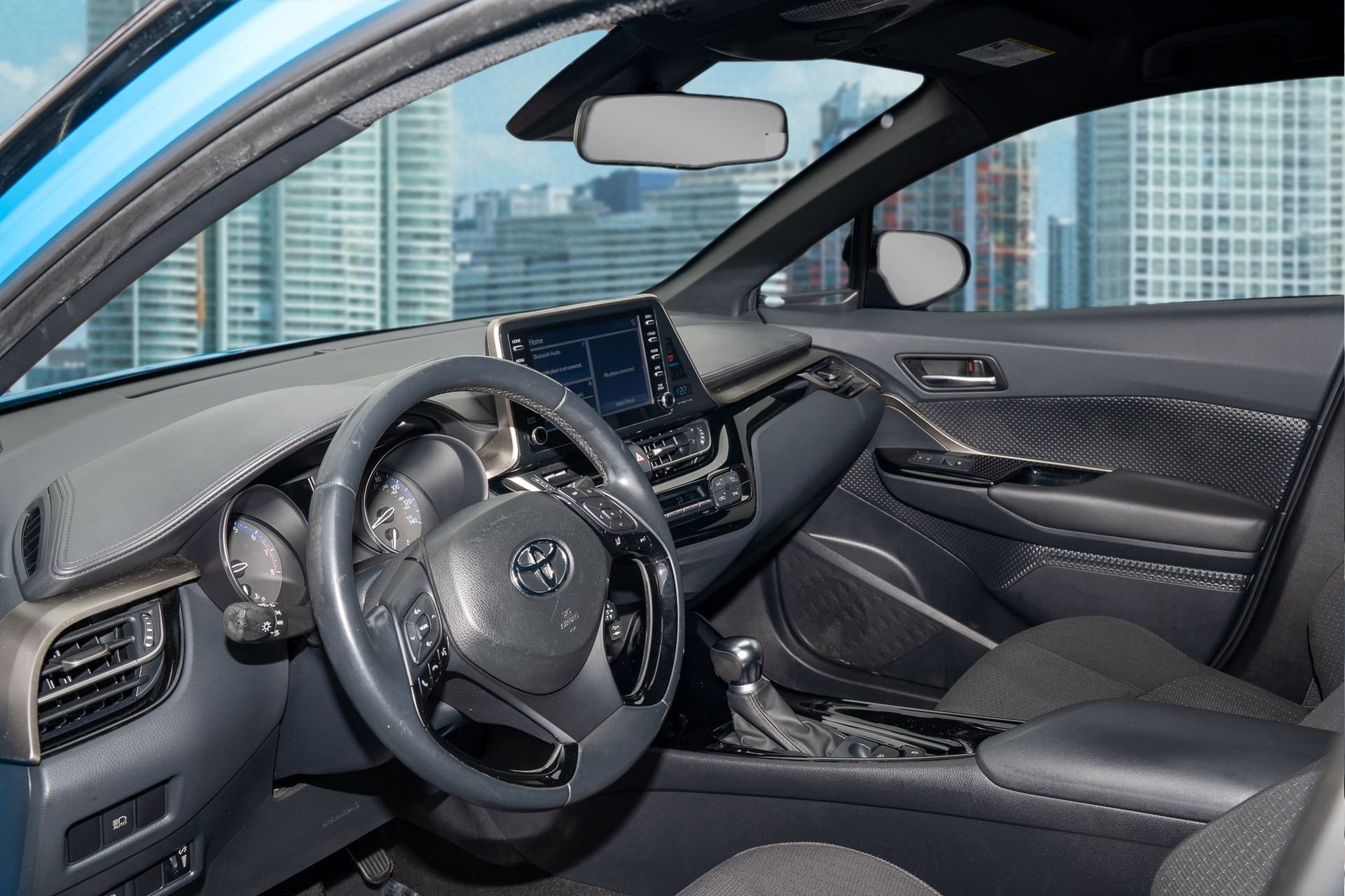 Used 2019 Toyota C-HR XLE image 14