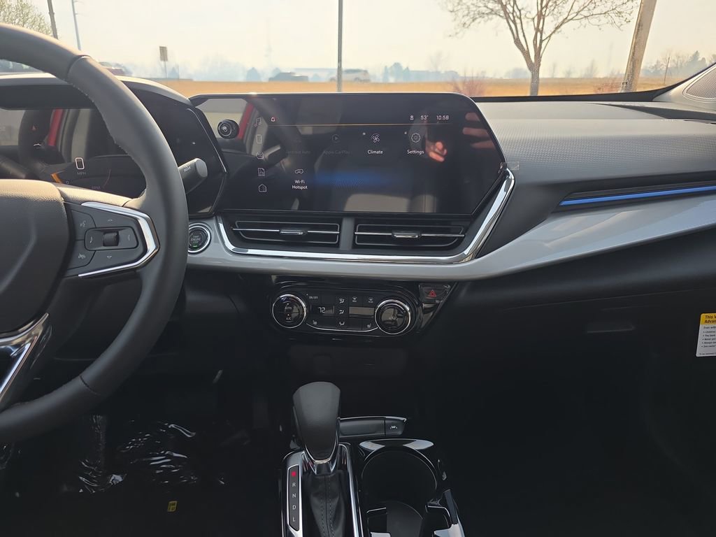 New 2026 Chevrolet Trax LT w/ Driver Confidence Package image 17