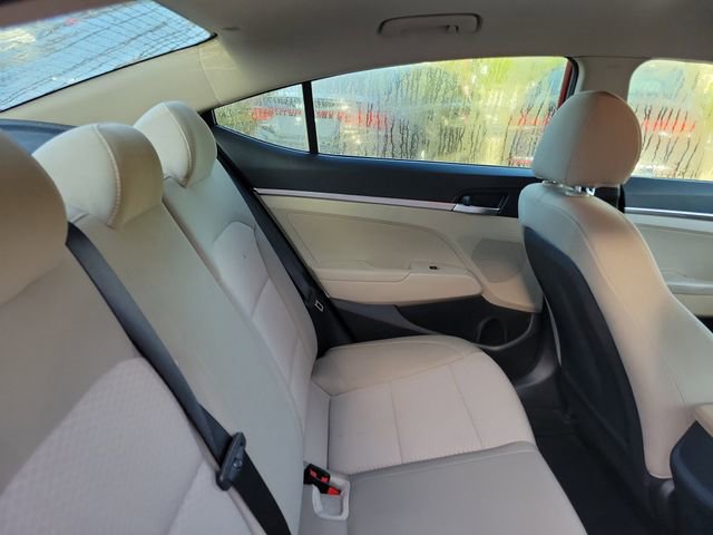 Used 2020 Hyundai Elantra SE image 29