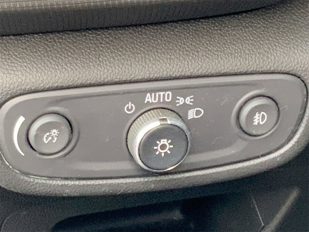 Used 2021 Chevrolet TrailBlazer LT w/ Convenience Package image 18