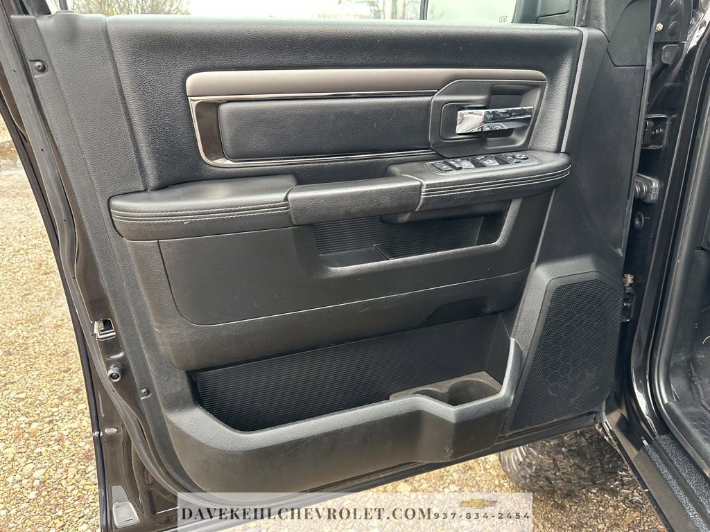 Used 2018 RAM 2500 Big Horn w/ Sport Appearance Group image 9