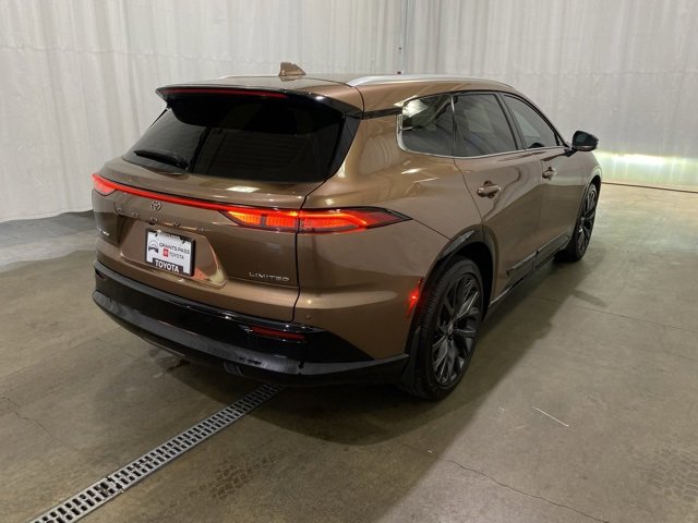 Certified 2025 Toyota Crown Signia w/ Advanced Technology Package image 3