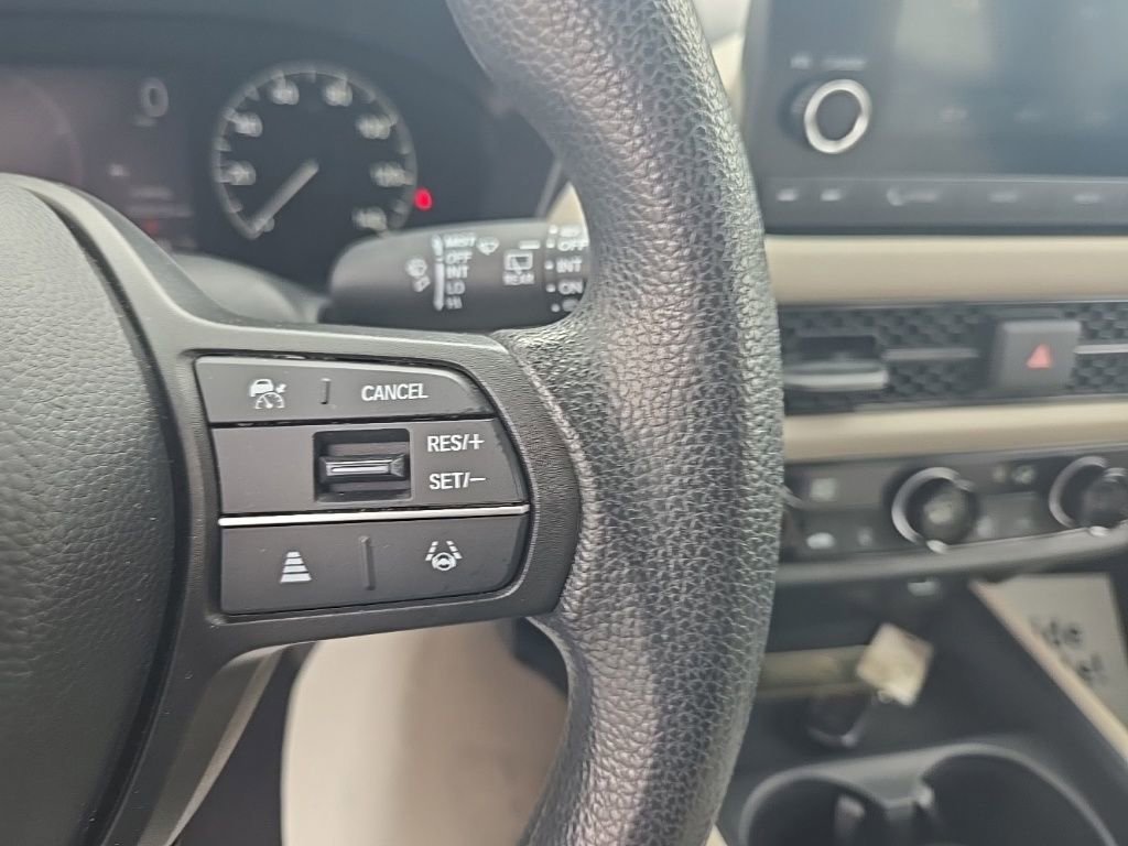 Certified 2023 Honda HR-V LX image 17